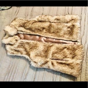 Fake fur vest
